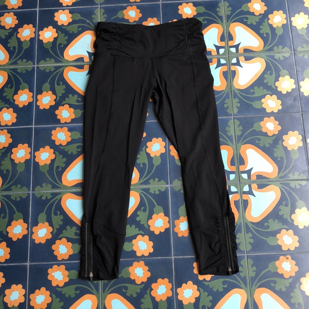 Lululemon Zipper Cropped Leggings